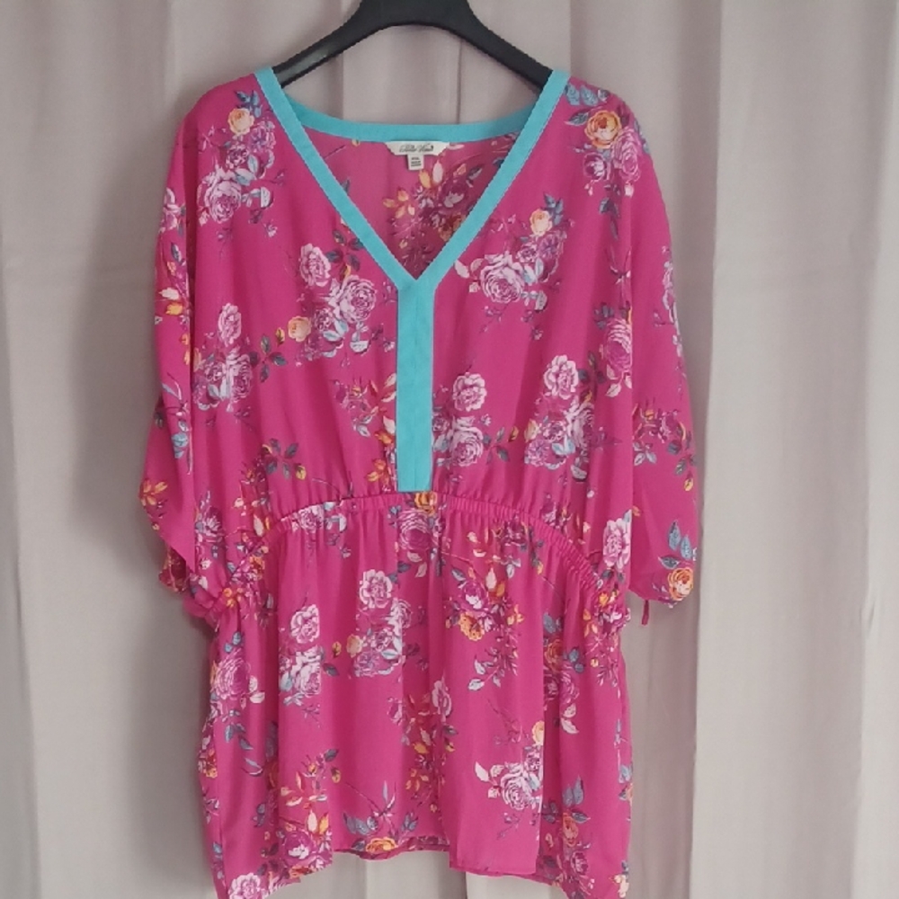 The Pioneer Woman Pink Floral V-Neck Blouse Ruched Sleeves, Gathered Waist, Plus